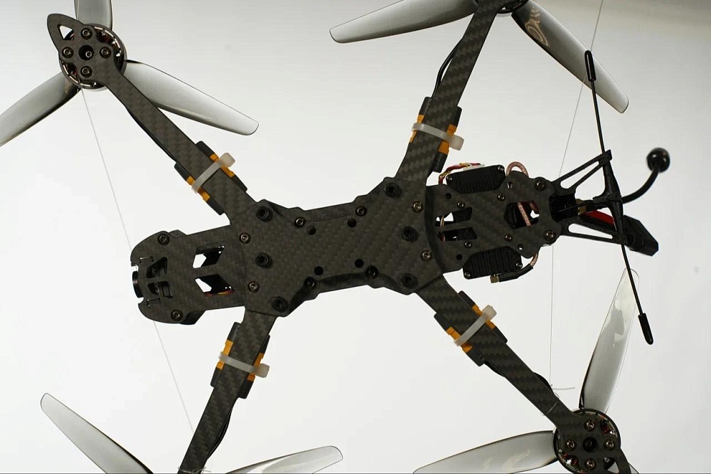 FPV дрон на оптоволокне Сатир 7"
