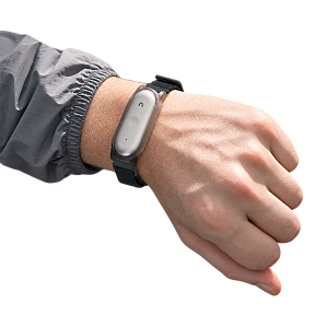 Носимый AI-диктофон Plaud NotePin S